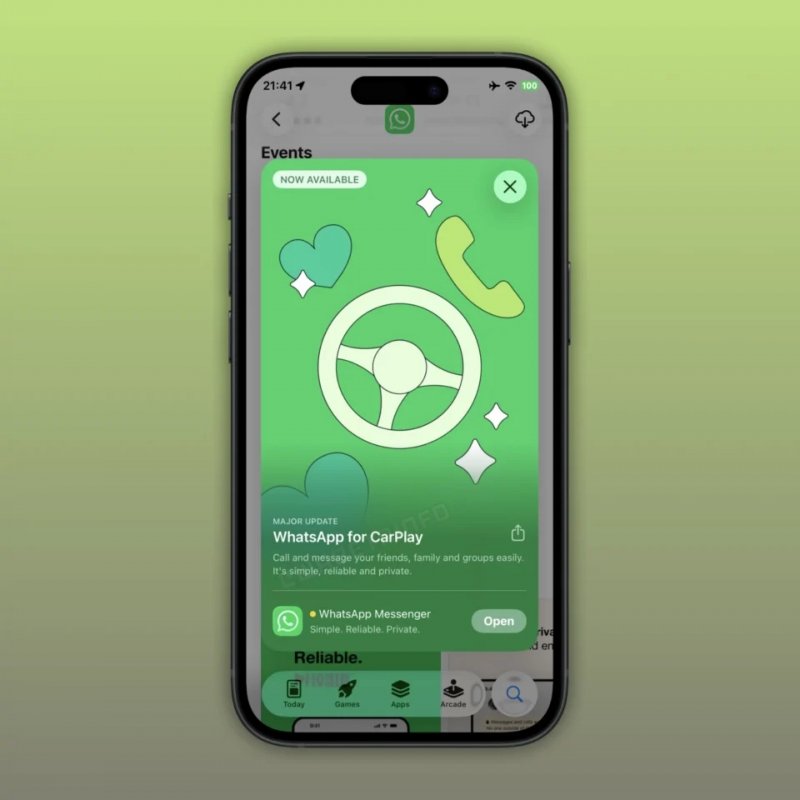 L'interfaccia CarPlay su iPhone