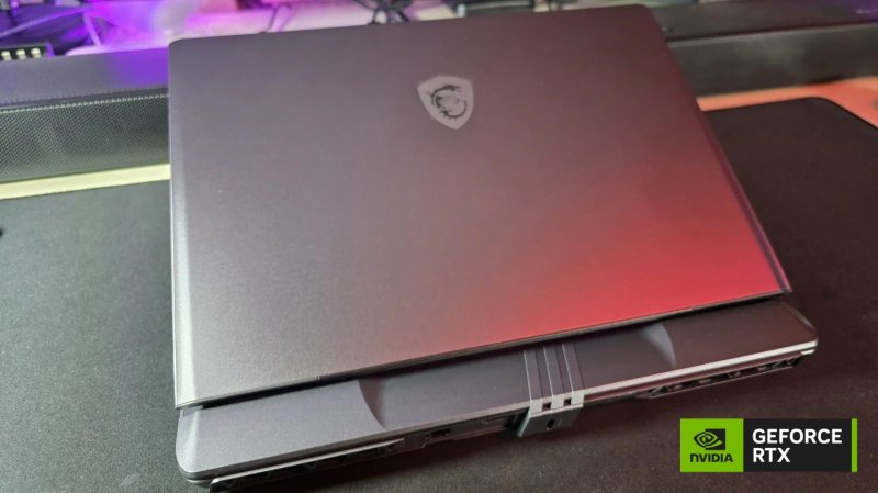 Vector 16 HX AI porta in dote un TDP combinato di 240W con tecnologia OverBoost Ultra