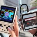 Anbernic RG Rotate è la nuova console portatile in stile Game Boy con schermo rotante