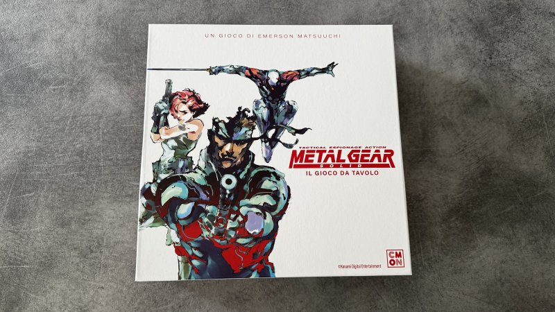 La cover di Metal Gear Solid: il Gioco da Tavolo è in grado di far battere il cuore ai fan di Yoji Shinkawa