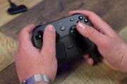 Un video unboxing dello Steam Controller mostra il gamepad in azione