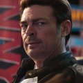 In Mortal Kombat 2 c'è un Johnny Cage diverso rispetto ai giochi, dice Karl Urban