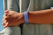 Google Fitbit Air ufficiale: il tracker senza schermo che punta tutto su salute e monitoraggio del sonno