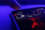 YouTube testa una nuova interfaccia mobile che cambia la posizione delle schede: in arrivo una navigazione a scorrimento - Notizia