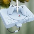 Quest'anno potrete usare una PS1 come palla di Natale