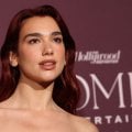 Dua Lipa denuncia Samsung: chiesti 15 milioni di dollari per l’uso non autorizzato di una foto