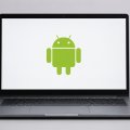 Aluminium OS sempre più concreto: nuove immagini mostrano desktop, multitasking e app Android