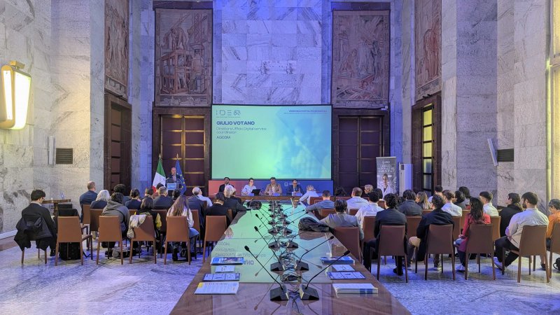 L'incontro in cui è stato illustrato il rapporto