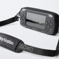Zara ha lanciato una borsa a forma di PSP