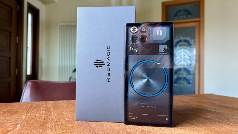 Redmagic 11S Pro 1