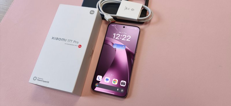 Il contenuto della confezione di Xiaomi 17T Pro