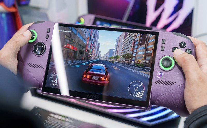 MSI Claw 8 EX AI+ con Forza Horizon 6