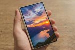 Samsung Galaxy Z Fold 8 avvistato dal vivo: le immagini svelano un design più ampio - Notizia