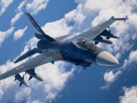 Ace Combat 8 mostra la modalità Campagna in video: boss colossali, guerra d’informazione e oltre 30 velivoli pilotabili