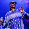Il nuovo trailer di Stranger Than Heaven svela la data d'uscita e Snoop Dogg