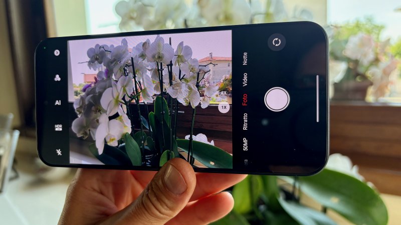 Come per tutti i gaming phone, anche su Nubia Neo 5 GT le fotocamere non impressionano