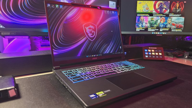 MSI Raider 16 HX B2WI porta in dote un processore Intel Core Ultra 9 275 HX e una GPU NVIDIA GeForce RTX 5080 Laptop