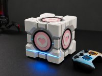 Il Companion Cube per Steam Machine è stato cancellato, e il motivo è assurdo