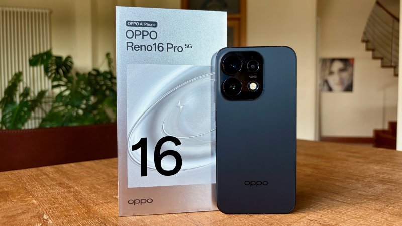 La scheda tecnica di OPPO Reno16 Pro somiglia molto a quella del precedente modello