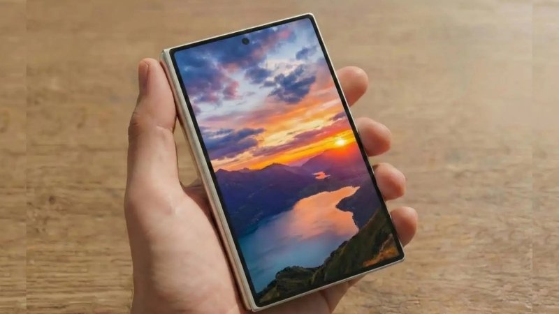 Samsung Galaxy Z Fold 8