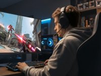 LG UltraGear evo AI 27GM950B, il monitor gaming 5K con Hyper Mini LED e IA arriva in Italia: prezzo e data