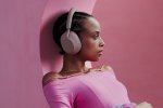 Uno sviluppatore trasforma alcune cuffie Sony in un sistema di head tracking per oltre 200 videogiochi su PC