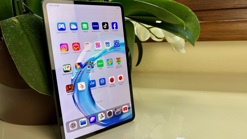 C'è parecchio bloatware al primo avvio di REDMAGIC Astra 2 Gaming Tablet: una novità ben poco gradita