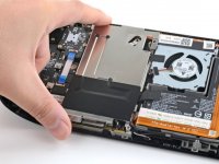 Allarme batterie Steam Deck LCD rientrato: Valve e iFixit annunciano il nuovo accordo