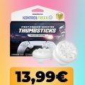 Migliora la precisione con i gommini KontrolFreek per PS5, disponibili in diverse colorazioni