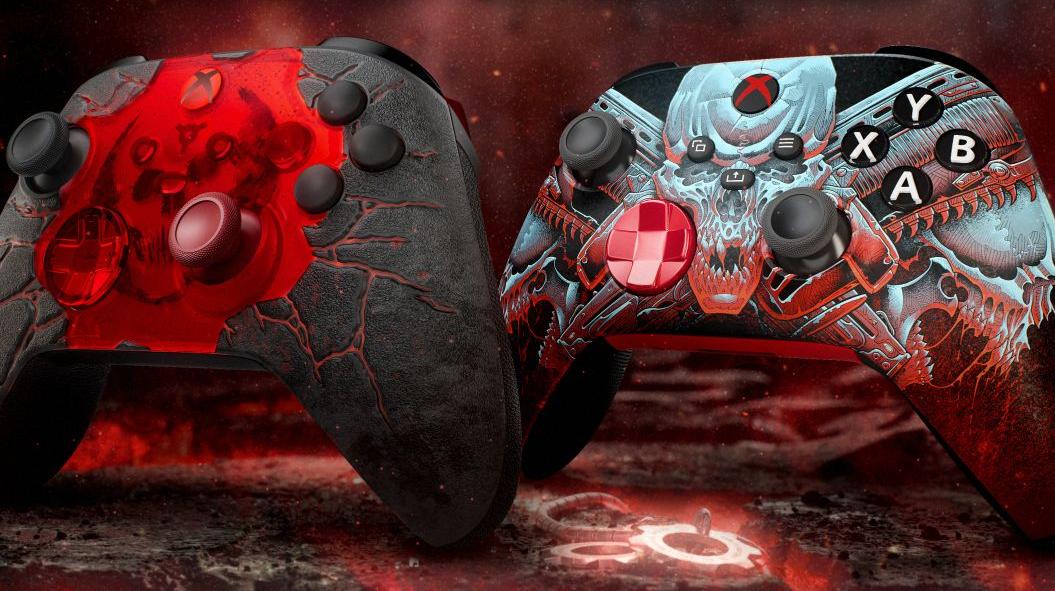 I due controller a tema Gears of War: E-Day