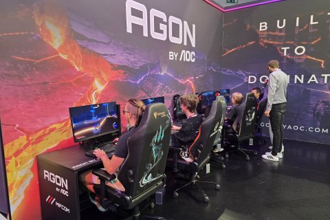 Gamescom 2026, dal pro player al sim racer: quale monitor AOC, AGON by AOC o Philips Evnia scegliere
