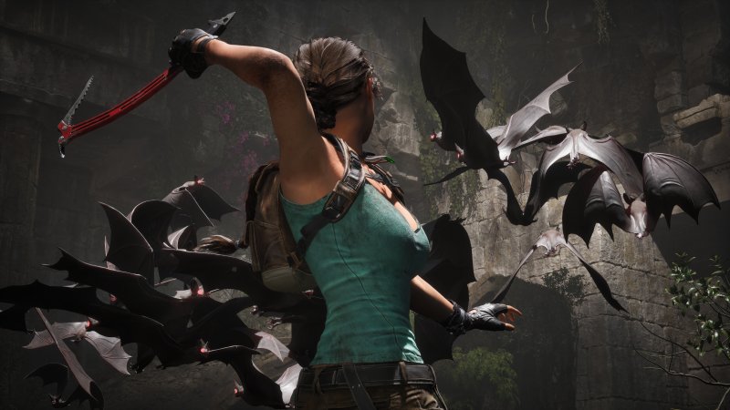 Non mancano i quick time event, sequenza che si attiva, per esempio, quando Lara deve scrollarsi di dosso uno stormo di pipistrelli