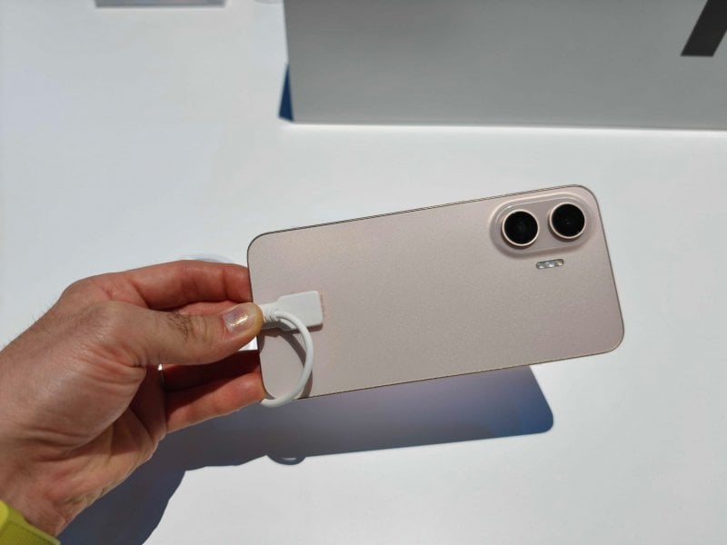 TCL P80