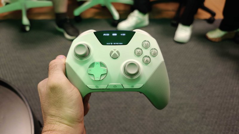 It controls SteelSeries Aeon Pro