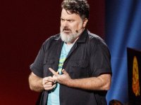 Tim Schafer vuole che Xbox Game Pass funzioni, anche dopo l'addio a Microsoft