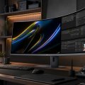 Un monitor con una forma tutta particolare: 43,8 pollici curvo con risoluzione 5K e lo strano formato 24:9