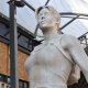 Lara Croft torna a Derby: raccolte 30.000 sterline per installare una statua in città