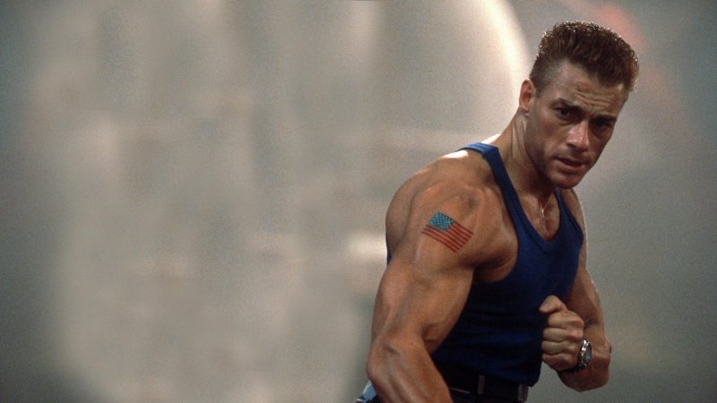 Jean-Claude Van Damme nei panni di Guile nel famigerato adattamento datato 1994