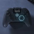 Nacon ha rivelato il nuovo Revolution 5 Unlimited: schermo integrato, stick TMR e 1000 Hz su PC