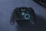 Nacon ha rivelato il nuovo Revolution 5 Unlimited: schermo integrato, stick TMR e 1000 Hz su PC