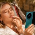 vivo X Fold6 arriva in Italia con fotocamera da 200 MP e teleconverter ZEISS: specifiche e prezzo