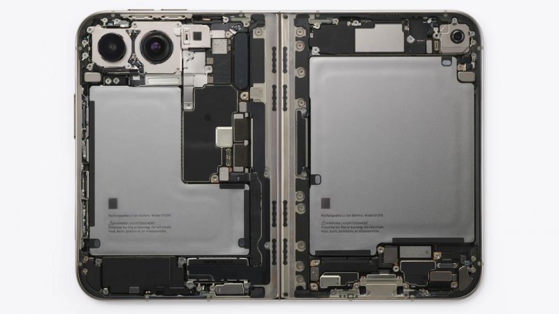 L'interno di iPhone Duo