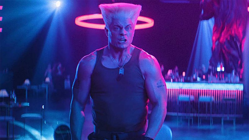 Guile è interpretato dal wrestler Cody Rhodes