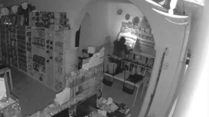 Una istantanea di una ripresa del furto